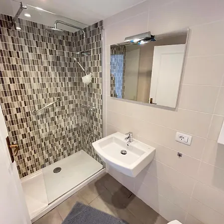 Parque Margarita - Cristianos *